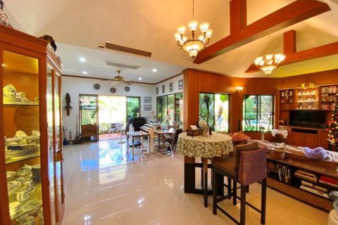 Haus in Pattaya, Thailand 4 Schlafzimmer № 223084 - Foto 4