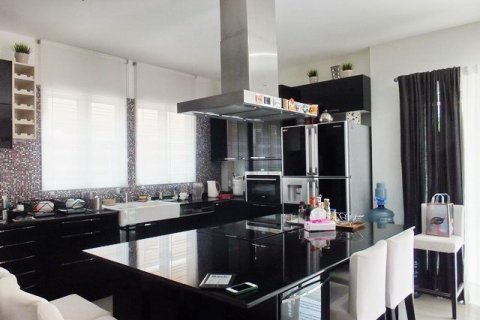 Haus auf Jomtien Beach, Pattaya, Thailand 4 Schlafzimmer № 223085 - Foto 6