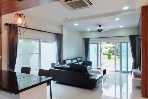 Haus in Pattaya, Thailand 4 Schlafzimmer № 223082 - Foto 5