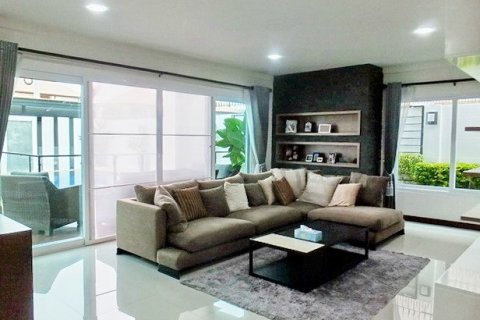 Haus in Pattaya, Thailand 4 Schlafzimmer № 223082 - Foto 7