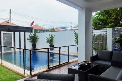 Haus in Pattaya, Thailand 4 Schlafzimmer № 223082 - Foto 15