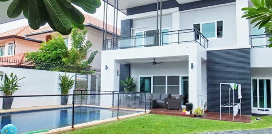 Haus in Pattaya, Thailand 4 Schlafzimmer № 223082