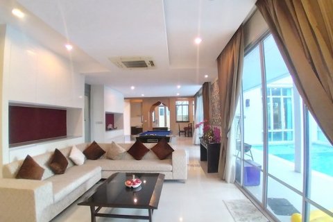 Haus in Pattaya, Thailand 5 Schlafzimmer № 223086 - Foto 4