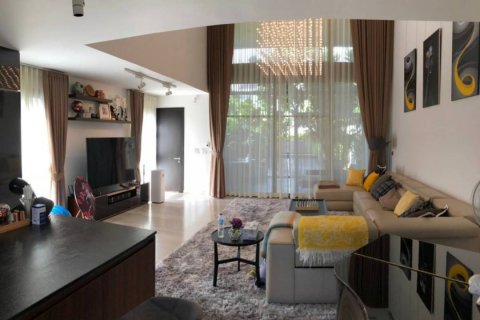 Кондоминиум с 5 спальнями в Сатхоне, Бангкок, Таиланд № 133943 - фото 2