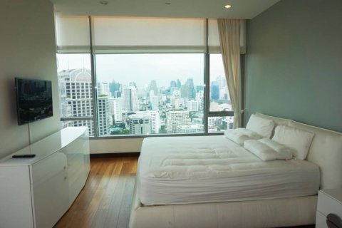 Condo in Pathum Wan, Bangkok, Thailand, 2 bedrooms  № 133947 - photo 4