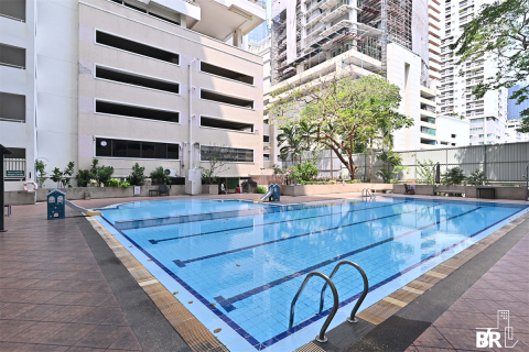 Apartment in Bangkok, Thailand 3 bedrooms № 188985 - photo 7