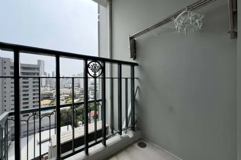 Studio dans le Condo à Watthana, Bangkok, Thaïlande  № 167236 - photo 14