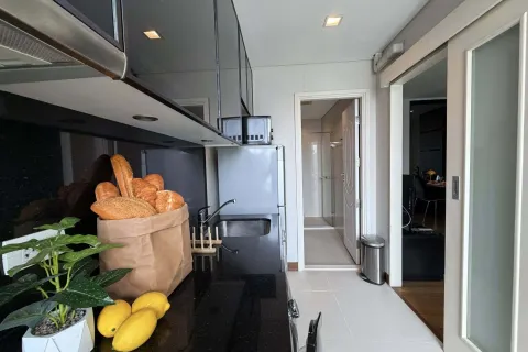 Studio dans le Condo à Watthana, Bangkok, Thaïlande  № 167236 - photo 12