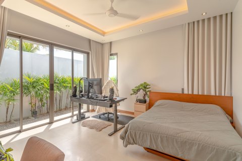 Villa in Phuket, Thailand 3 bedrooms № 167237 - photo 15