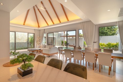 Villa in Phuket, Thailand 3 bedrooms № 167237 - photo 14