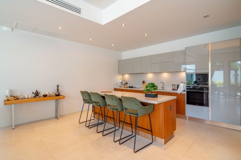 Villa in Phuket, Thailand 3 bedrooms № 167237 - photo 2
