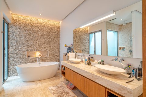 Villa in Phuket, Thailand 3 bedrooms № 167237 - photo 6