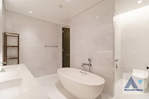 Condominio de 2 dormitorios en Pathum Wan, Bangkok, Tailandia № 214386 - foto 27