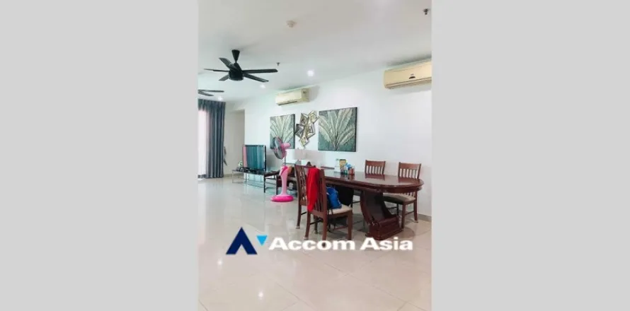 Condominio de 3 dormitorios en Yan Nawa, Bangkok, Tailandia № 214382