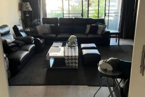 Condominio de 3 dormitorios en Watthana, Bangkok, Tailandia № 214385
