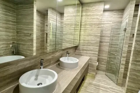 Condominio de 3 dormitorios en Watthana, Bangkok, Tailandia № 214384 - foto 14