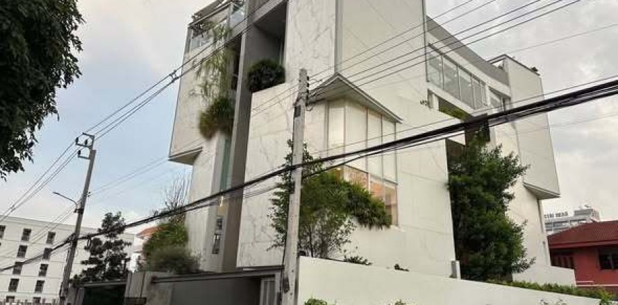 Shophouse in Bangkok, Thailand № 169217