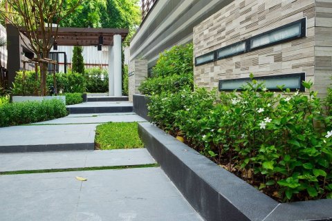 Studio dans le Condo à Watthana, Bangkok, Thaïlande № 163375 - photo 4