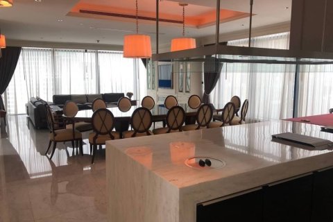 Condo in Pathum Wan, Bangkok, Thailand, 4 bedrooms  № 163373 - photo 4