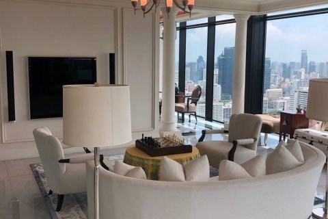 Condo in Pathum Wan, Bangkok, Thailand, 4 bedrooms  № 163373