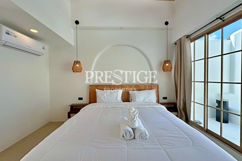 House in Pattaya, Thailand 3 bedrooms № 198145 - photo 24