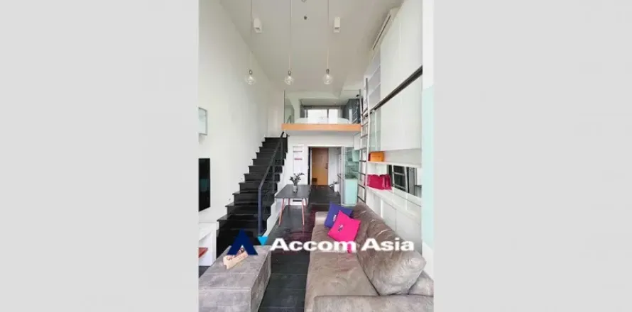 Duplex in Khlong Toei, Bangkok, Thailand 1 Schlafzimmer № 219357