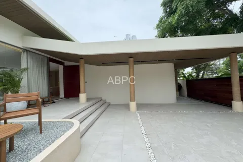 Casa de 3 dormitorios en Pattaya, Tailandia № 211312 - foto 3