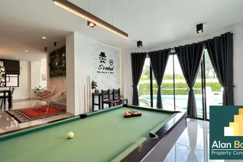 Casa de 4 dormitorios en Jomtien Beach, Pattaya, Tailandia № 211314 - foto 8