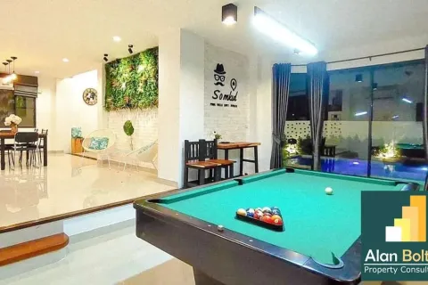 Casa de 4 dormitorios en Jomtien Beach, Pattaya, Tailandia № 211314 - foto 6