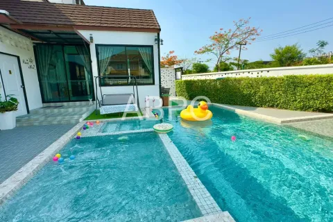 Casa de 4 dormitorios en Jomtien Beach, Pattaya, Tailandia № 211314 - foto 3