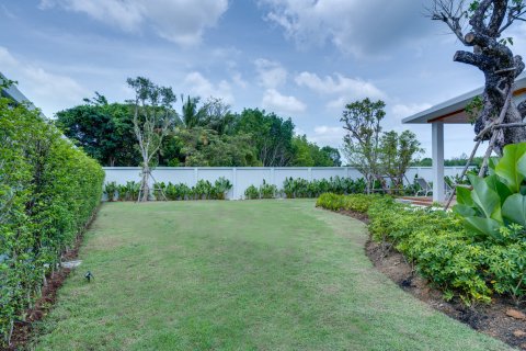 Villa in Pattaya, Thailand 4 bedrooms № 194735 - photo 15