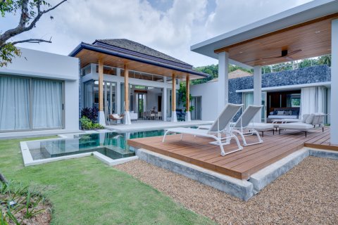 Villa in Pattaya, Thailand 4 bedrooms № 194735 - photo 16