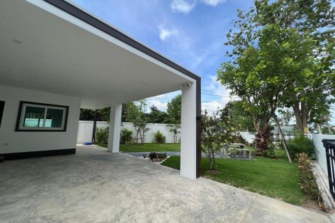Penthouse in Pattaya, Thailand 3 bedrooms № 194733 - photo 10