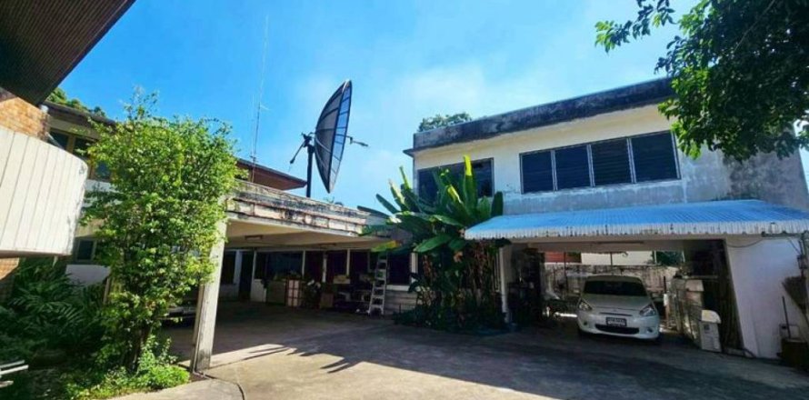 House in Bang Kapi, Bangkok, Thailand 5 bedrooms № 163748