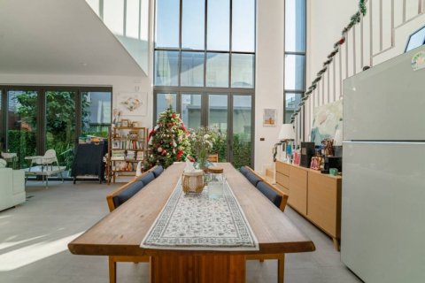 House in Bang Kapi, Bangkok, Thailand 4 bedrooms № 163750 - photo 2