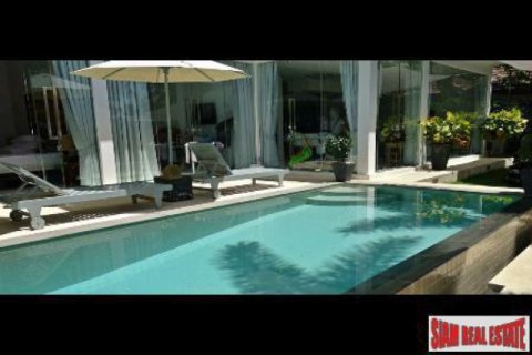 Villa à Surat Thani, Thaïlande 5 chambres № 192838