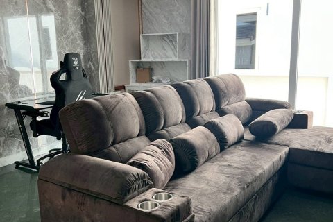 House in Pattaya, Thailand 5 bedrooms № 161530 - photo 14