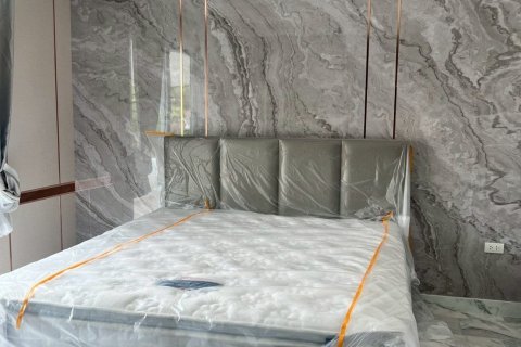 House in Pattaya, Thailand 5 bedrooms № 161530 - photo 25