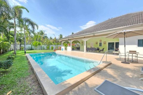 Maison à Bang Lamung, Thaïlande 3 chambres № 161531 - photo 10