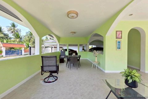 Maison à Bang Lamung, Thaïlande 3 chambres № 161531 - photo 13