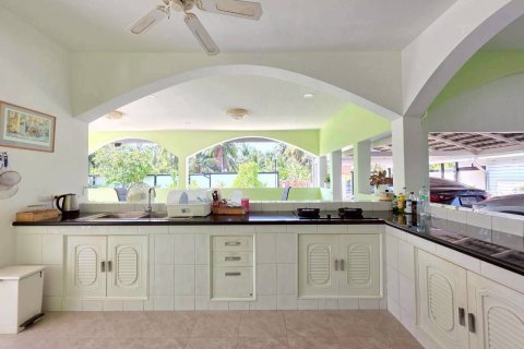 Maison à Bang Lamung, Thaïlande 3 chambres № 161531 - photo 17