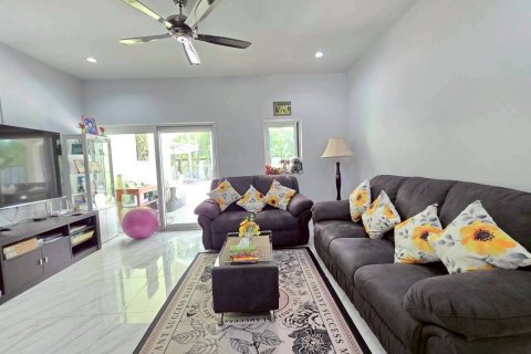 Maison à Bang Lamung, Thaïlande 3 chambres № 161531 - photo 19