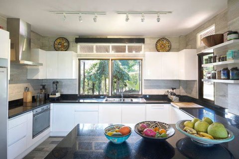 Дом в Чиангмае, Таиланд с 3 спальнями  № 162504 - фото 4