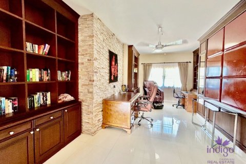 Дом в Чиангмае, Таиланд с 4 спальнями  № 162503 - фото 23