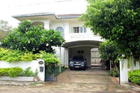 Дом в Чиангмае, Таиланд с 3 спальнями  № 162505