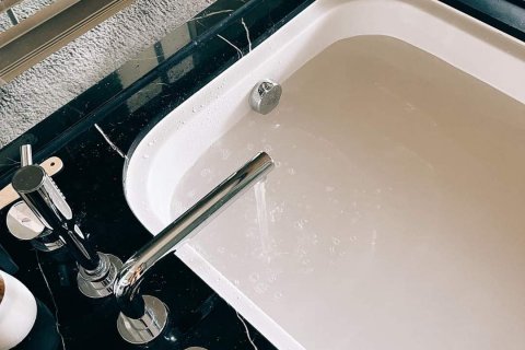 Condo à Bang Rak, Bangkok, Thaïlande, 1 chambre  № 133987 - photo 12