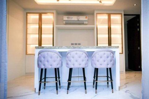 Condo in Khan Na Yao, Bangkok, Thailand, 4 bedrooms  № 133985 - photo 9