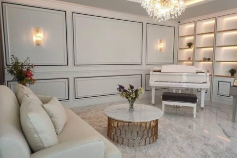 Condo in Khan Na Yao, Bangkok, Thailand, 4 bedrooms  № 133985 - photo 8