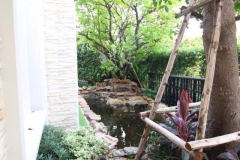 Вилла в Буенг Куме, Бангкок, Таиланд с 3 спальнями  № 133988 - фото 17