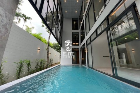 Condo à Bang Sue, Bangkok, Thaïlande, 5 chambres  № 133984 - photo 17